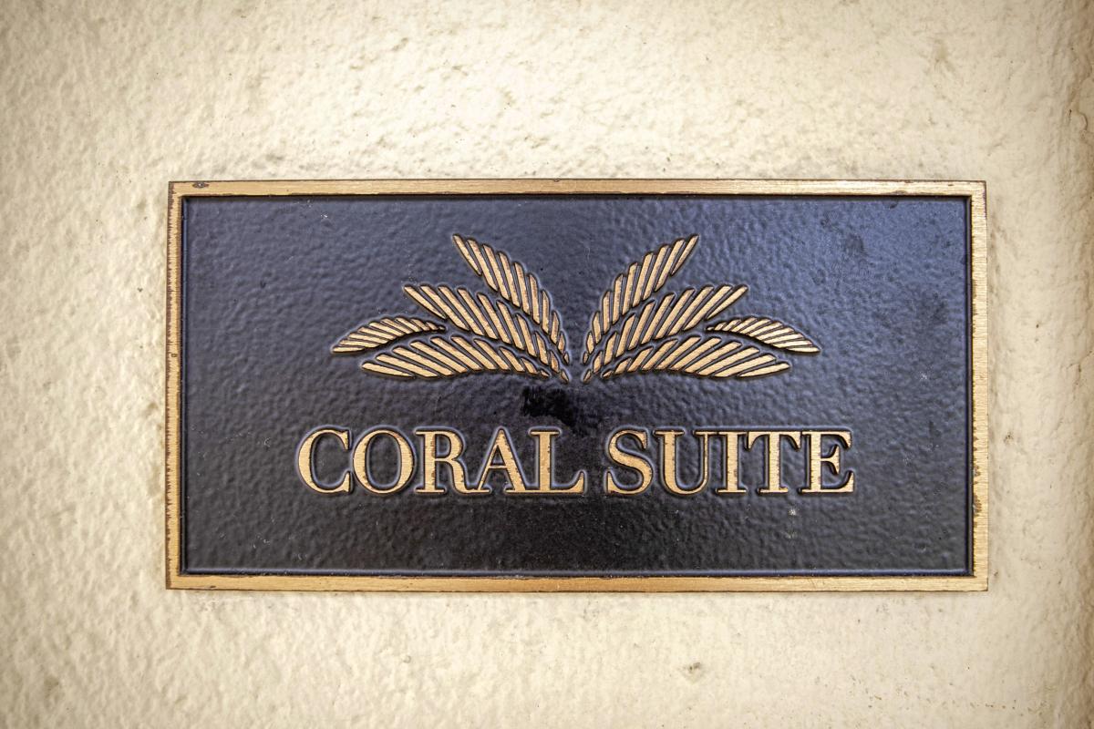 36-ChateaudesPalmiers-Coral Suite